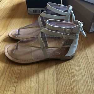 Ivory/gold dolce vita gladiators